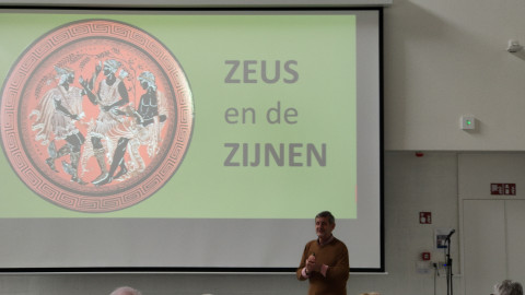 Zeus en de zijnen zijn met velen !!!